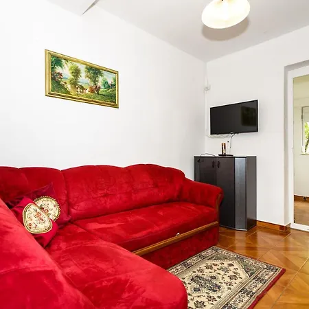 Apartmani Mili Malinska Exteriör bild