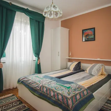 Apartmani Mili Malinska Exteriör bild