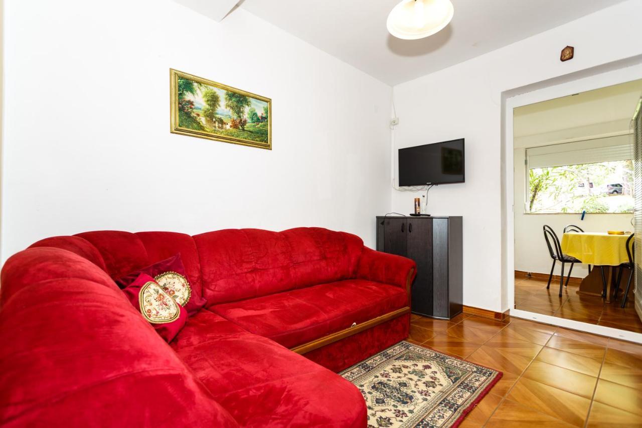 Mili Apartment *